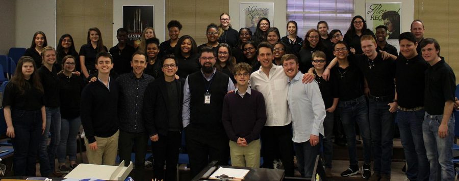 The choir students gather for a photo with King’s Singers.