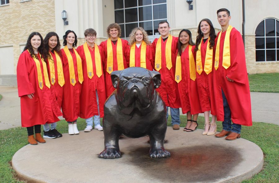 Honor Grads 2022 by the BULLDOG USE